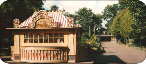 Snoepwinkel "Pepijn" langs de inkomlaan - Eftelingnostalgie.nl